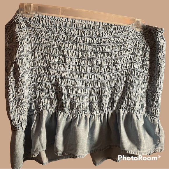 Halter top by Candies - Picture 2 of 2